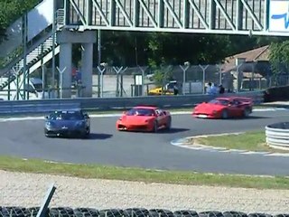 500 Ferrari contre le cancer