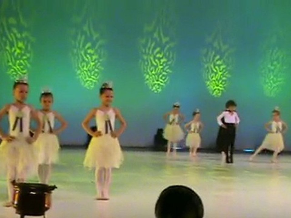 SPECTACLE DANSE CLASSIQUE EMILE ROUX 2010