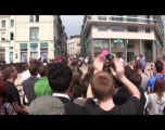 Le Manceau décalé, en tournage place de la République