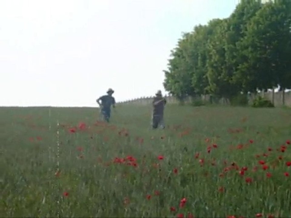 Help myself, clip gaetan roussel toto et boubou group