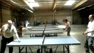 Fred, Lolo et leurs ami(e)s au ping-pong