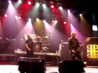 Paradise Lost - Faith Divides Us , Metallurgicales 5/06/10 .