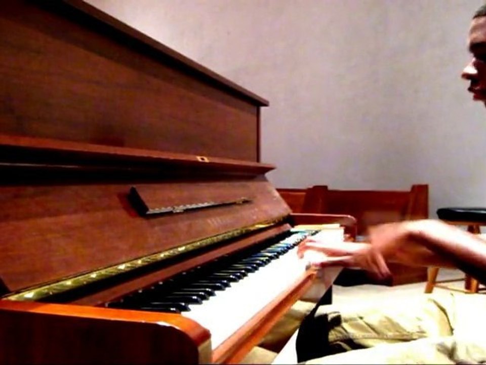 Usher OMG Piano Cover