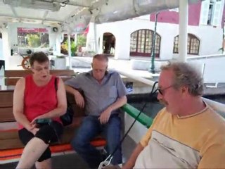 AVEC DES AMIS DIRECTION ST-TROPEZ EN BATEAU