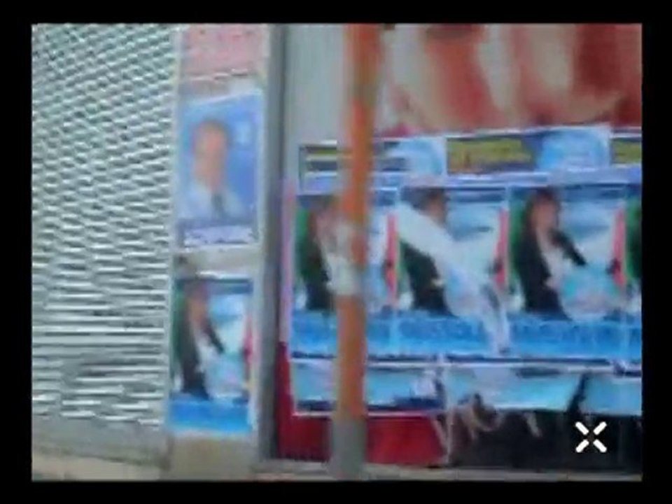 Manifesti abusivi Napoli