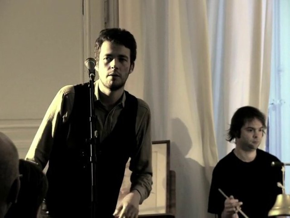 Howard Hughes - Make this Train Crash