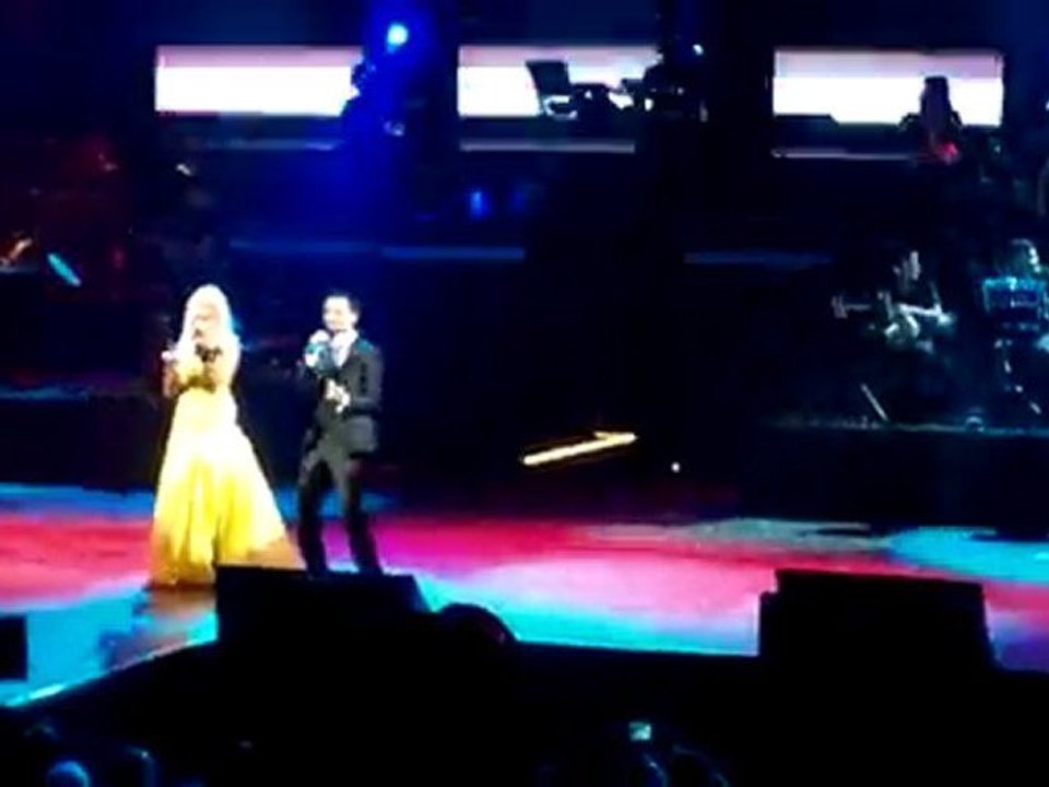 Ajda Pekkan & Eren Sandal SEV BENİ Istanbul Harbiye Açıkhava