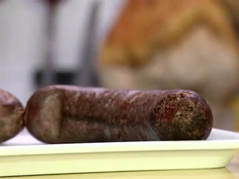 Die Burgenlaendische Blutwurst der Schinkenmanufaktur Tschue