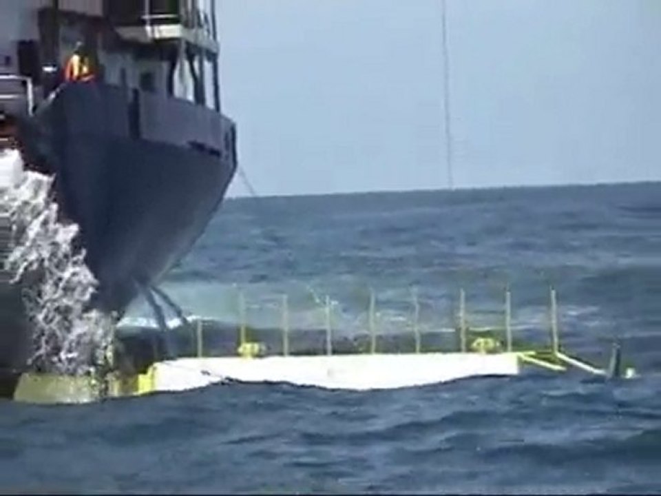 Démonstration de "l'aspirateur des mers"