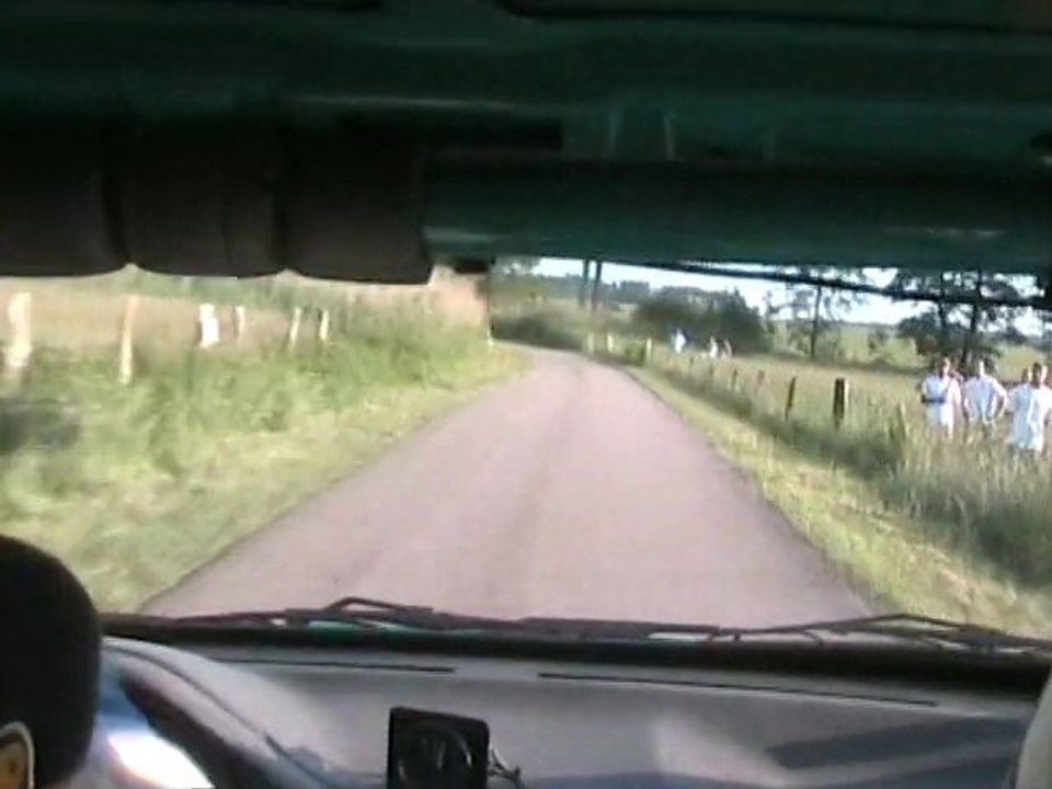 Rallye Mouzon Frezelle 2010  ES 6