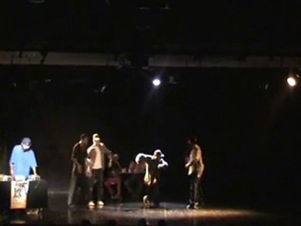 Battle - CraZy WeeDy CreW Vs SWEETAKERS