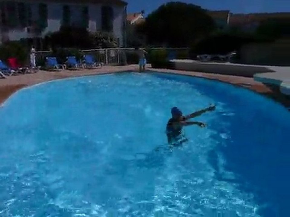 P1030608 a la piscine