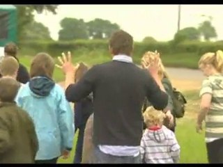 TV PRESENTER, JIMMY DOHERTY TEACHES KIDS ABOUT THE COUNTRY