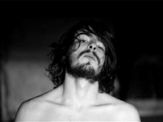 Teaser "Monster In A Cage"