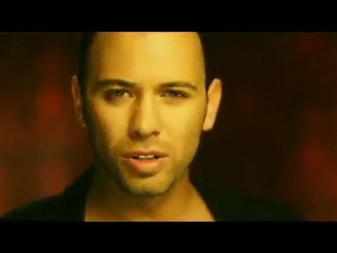 Berksan - Beni Seviyor (Yeni Klip '10)