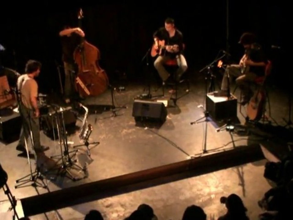 Gadjo Loco "Sous le pont"