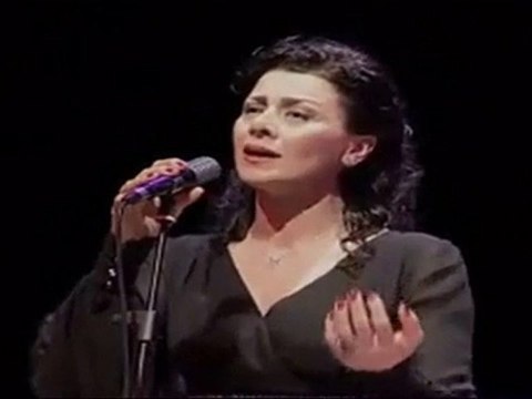 Eda Karaytuğ-Gurbet o kadar acı ki HD
