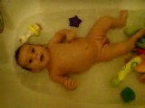 Liam & Mattéo dans le bain