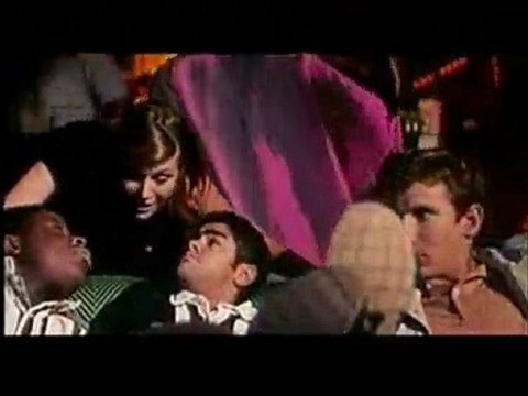 Boîte de Nuit - Le ciel les oiseaux et ta mère