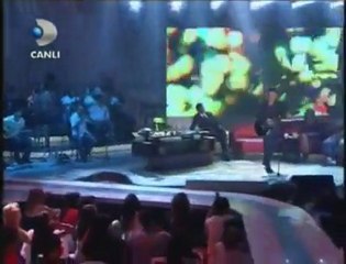 FERHAT GÖÇER ÜZÜM(CANLI PERFONMANS)