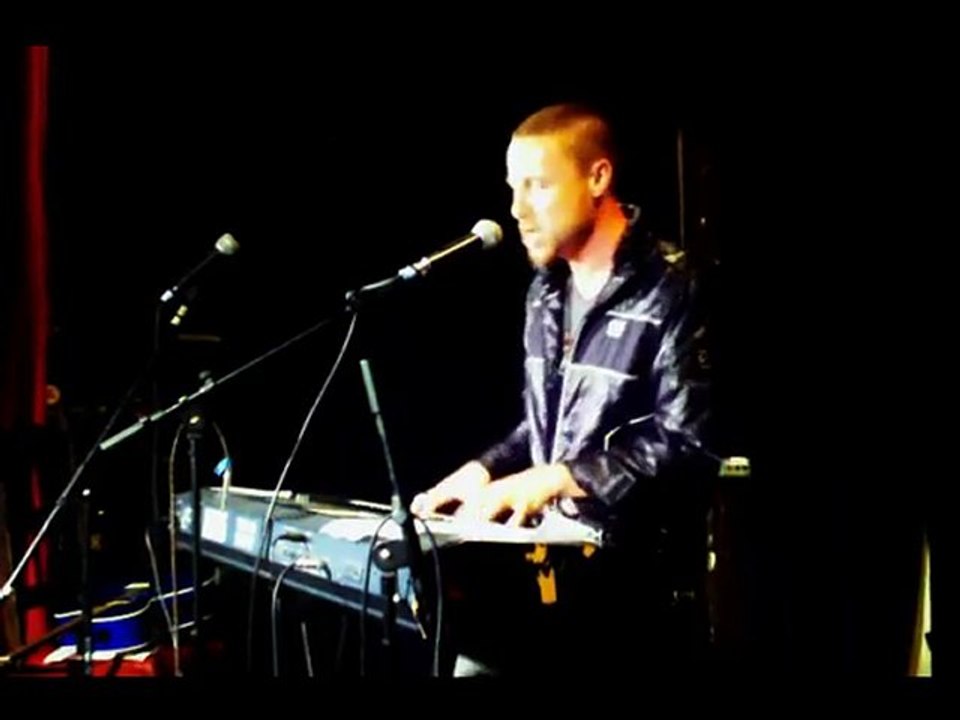 CHRIS MORRIS - "I'll Save You" (Unplugged)