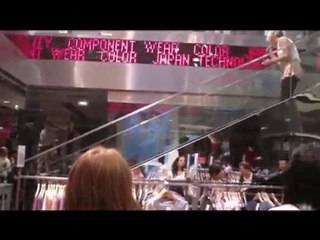 CHEW LiPS, showcase at Uniqlo in Paris.