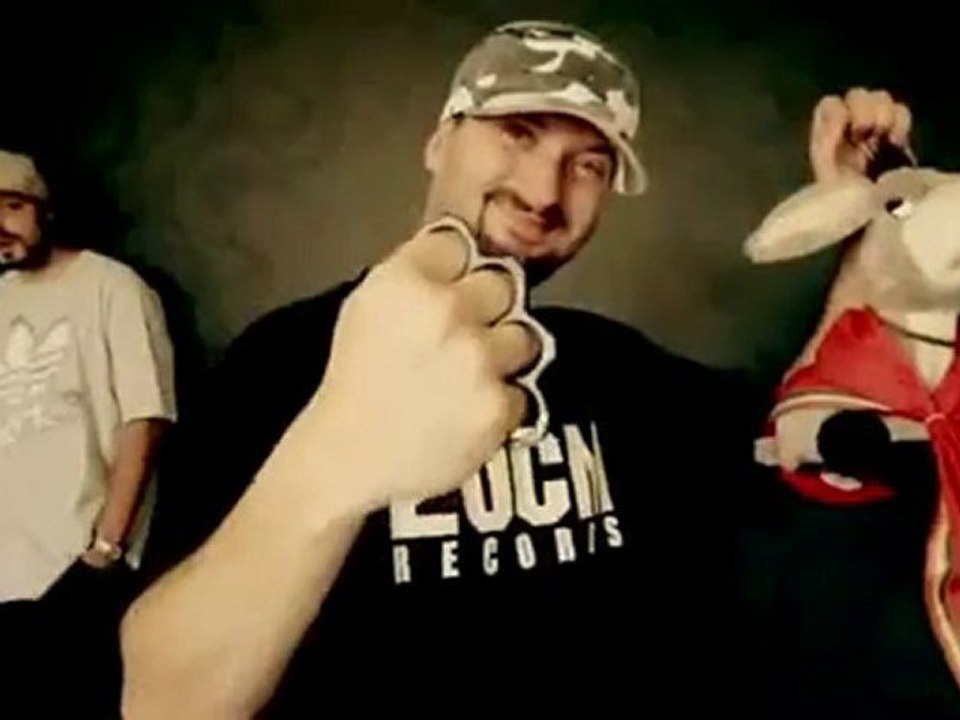 Parazitii arde ft. Levy