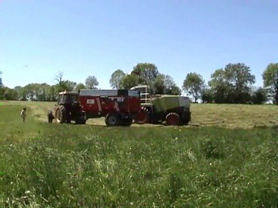 Notre ensilage d'herbe 2010._0001