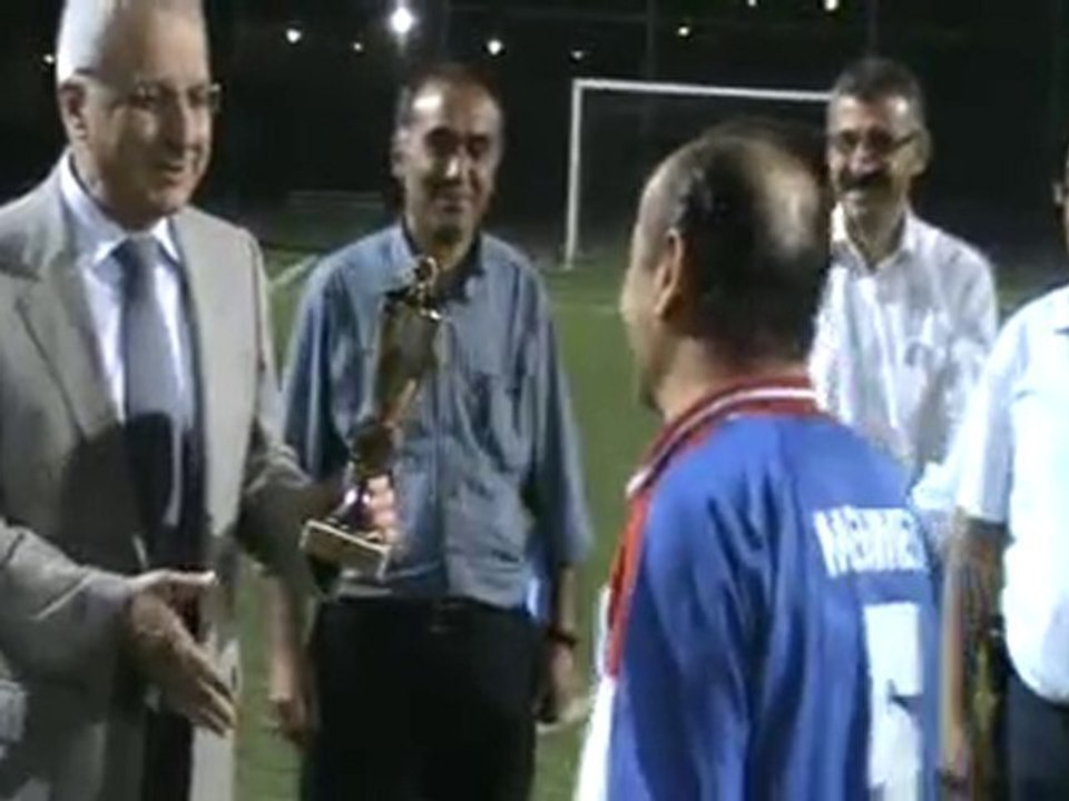 Futbol Turnuvası Kupa Merasimi