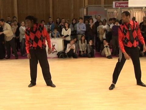 Démo de Jazz rock Caribailes avec Séko au Form'expo 2009