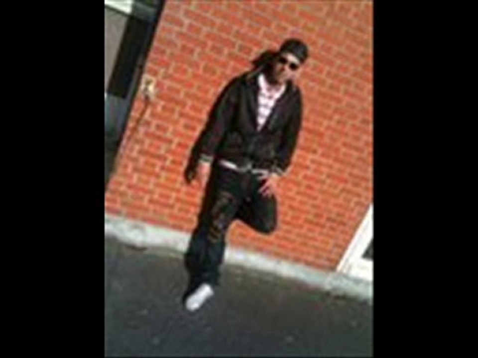 CLANDOS PREND TES COUILLES