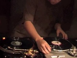 Kid Koala en Action : Novamix 3 avec 3 Platines à Nova 🎧