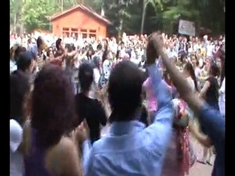 Bayar Şahin-Bizim Yaşar Düeti Canlı Performans