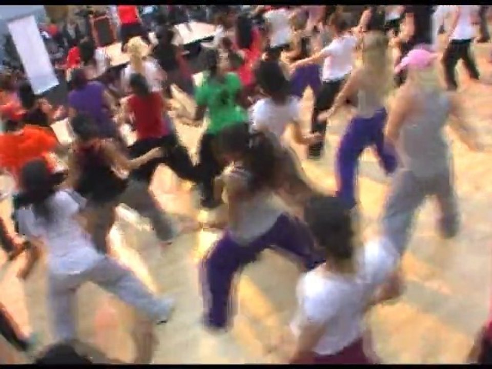 Cours de Dancehall Caribailes avec Stéphane et Jenny