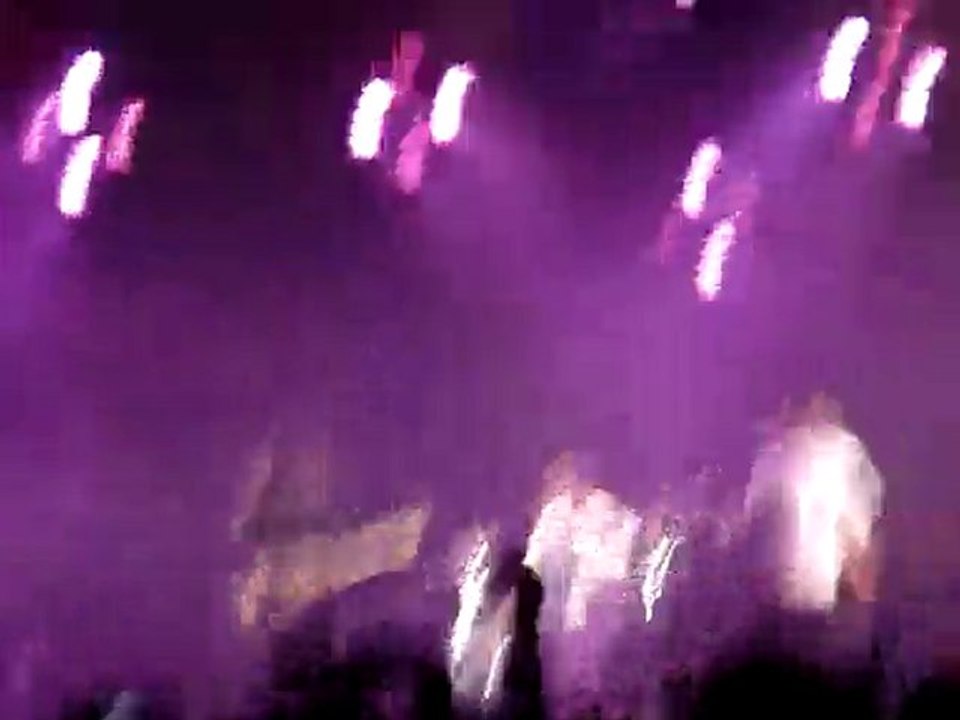 Arctic monkeys "Still take you home" live au Zénith (2009)