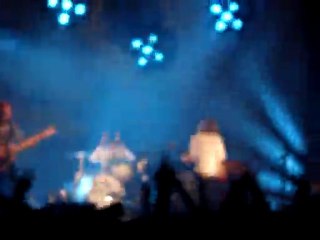 Arctic monkeys "The view from the afternoon" live au Zénith