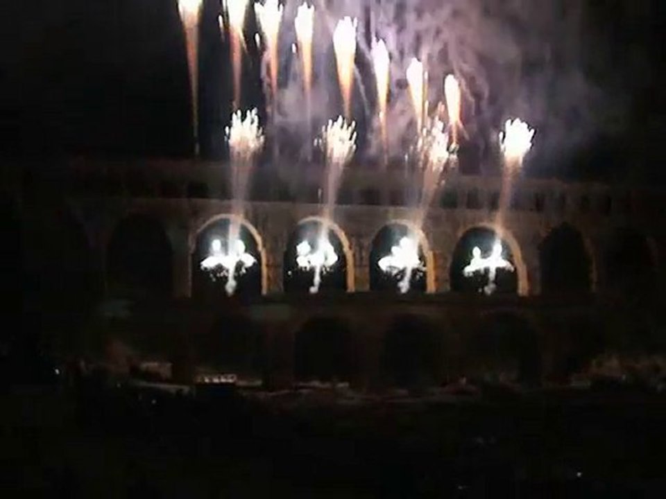 Groupe F & Le Pont dans Tous ses Etats (pyrotechnique 2010)