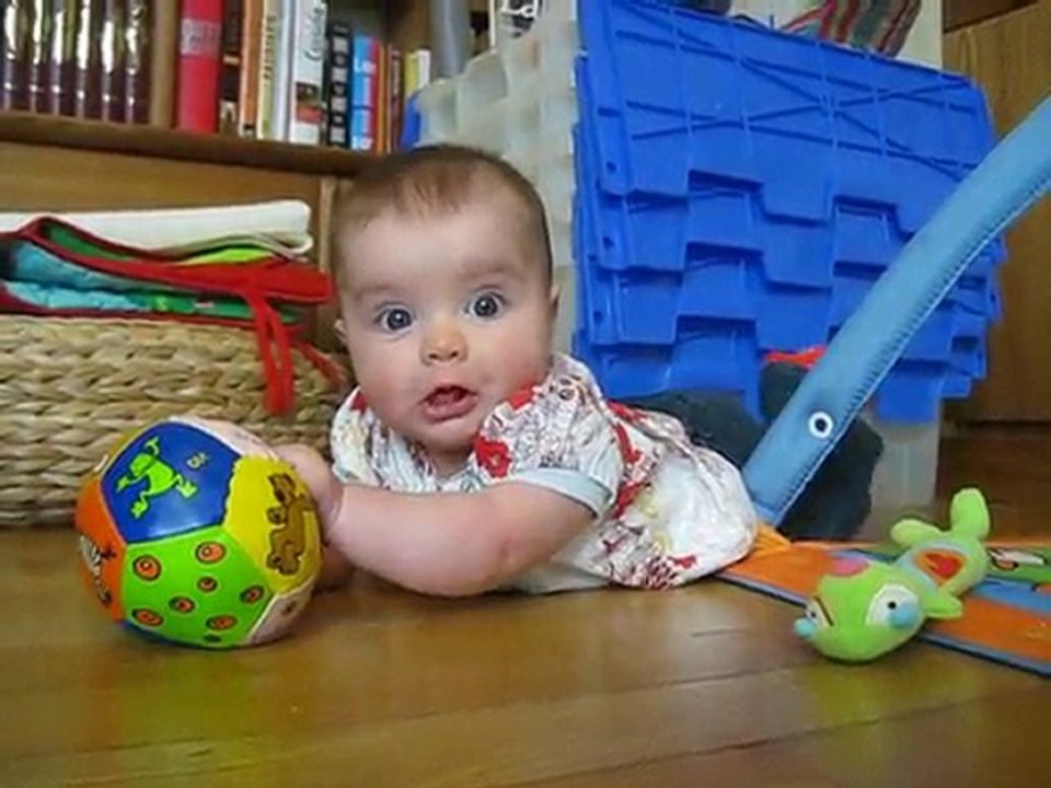 Alizée joue au ballon