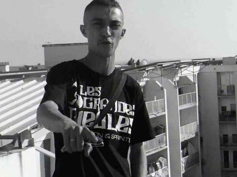 DEMI PORTION - UNE VIE PARTICULIERE (clip officiel)