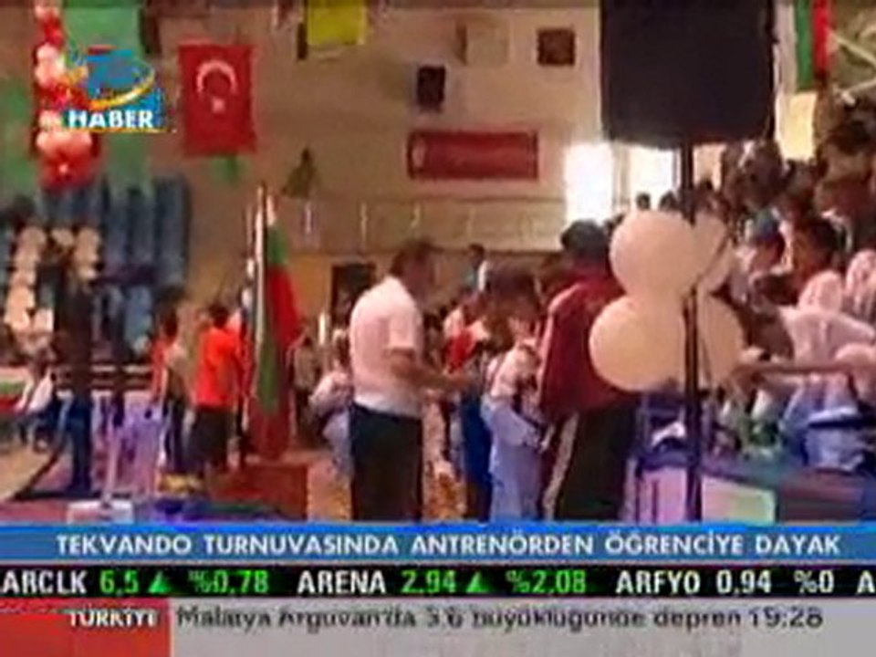 Antrenörden Öğrenciye Dayak