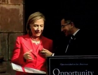 Clinton intenta mejorar relaciones con líderes de izquierda