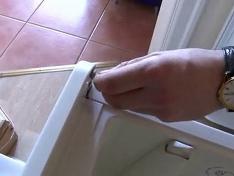 Reversing the swing on fridge door - Zanussi