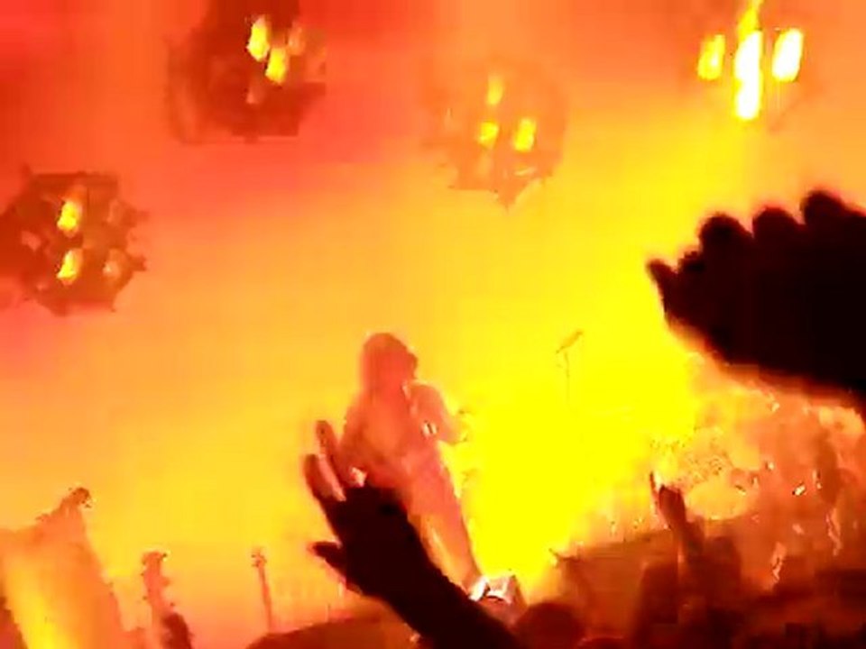 Arctic monkeys "When the sun goes down" live au Zénith 2009