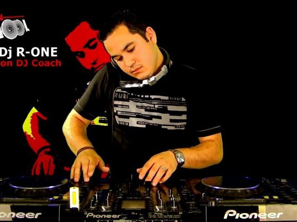 DJ R-ONE lors de sa Formation DJ COACH chez DJ EANOV SCHOOL
