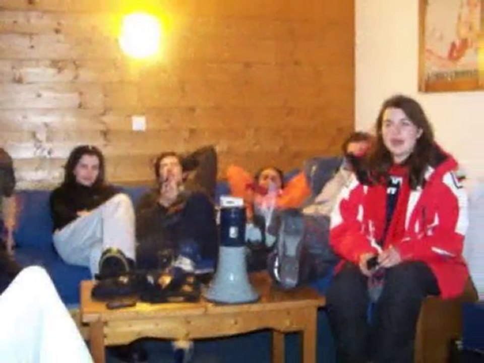 la cocotte a le feu aux fesses !!!