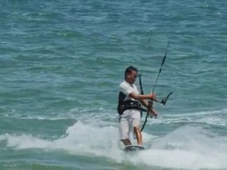 Kin Freestyle Kiteboarding in Vietnam