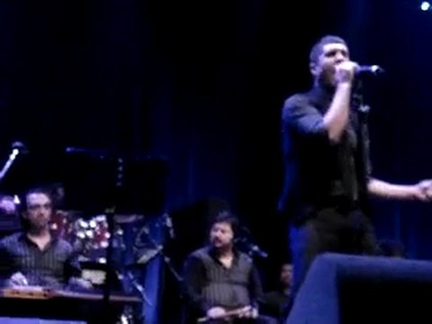 Özcan Deniz Konser Zorun ne benle aşk