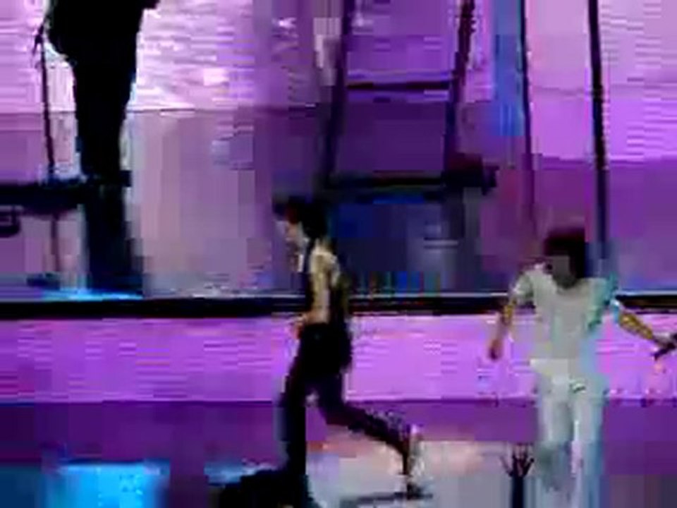 Jonas Brothers - Burning Up