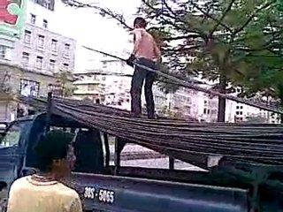 Ca si Ha Anh Tuan boc thep deeee! hot hot