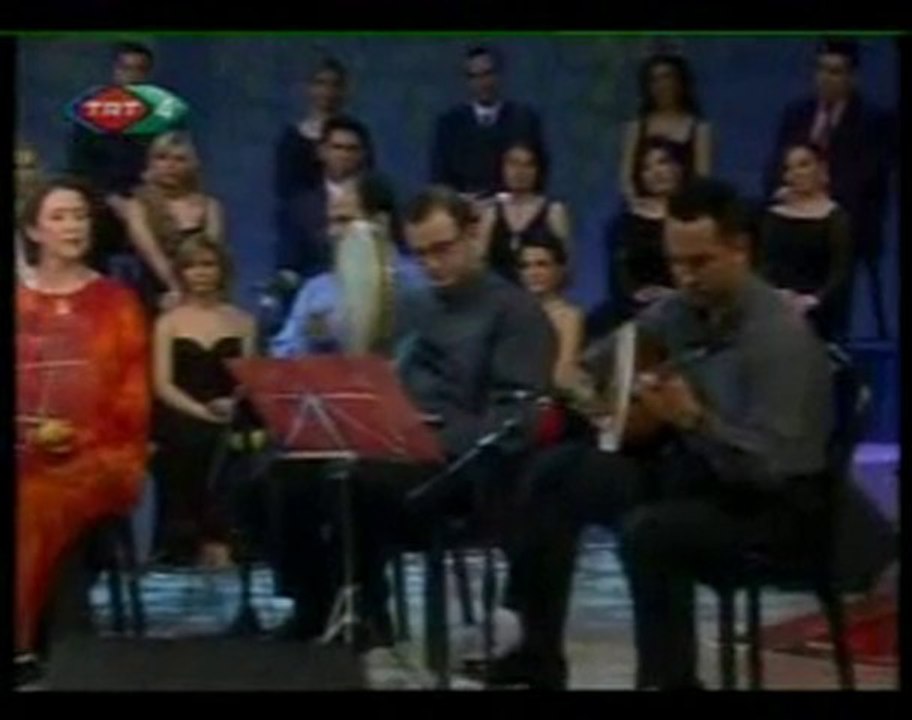 MELİHAT GÜLSES -- Çok Aşığın Var Diyorlar